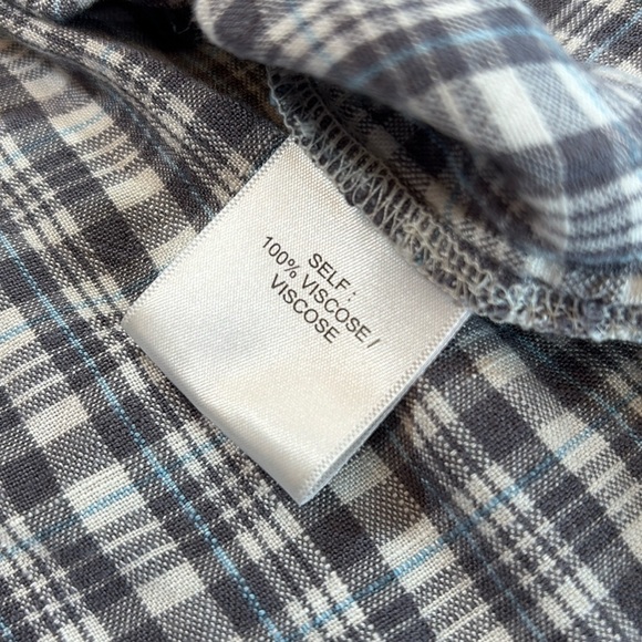 The Westside Grey Blue Plaid Tie Neck Peasant Top sz M - Picture 8 of 9